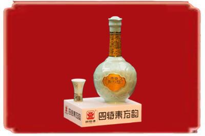 遵义红花岗区烟酒回收四特酒.jpg